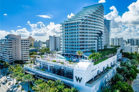Condominio en venta en Fort Lauderdale, Florida, 2 dormitorios, 109.25 m2 № 1978379 - foto 3
