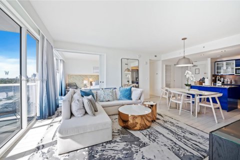 Condominio en venta en Fort Lauderdale, Florida, 2 dormitorios, 109.25 m2 № 1978379 - foto 7