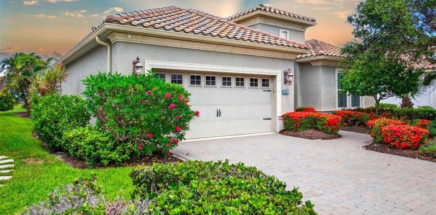 Villa ou maison à Englewood, Floride 3 chambres, 207.26 m2 № 1816593