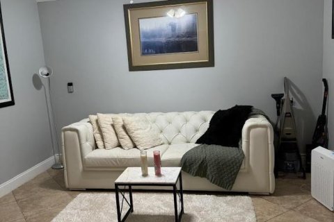 Condo in Deerfield Beach, Florida, 2 bedrooms  № 2253247 - photo 6