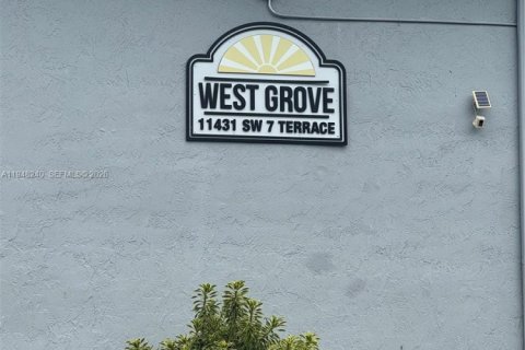 Condominio en venta en Sweetwater, Florida, 2 dormitorios, 95.88 m2 № 2004210 - foto 15