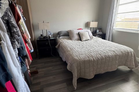 Condominio en venta en Sweetwater, Florida, 2 dormitorios, 95.88 m2 № 2004210 - foto 12