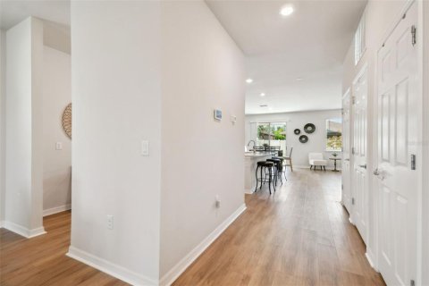 Casa en venta en Wesley Chapel, Florida, 4 dormitorios, 299.33 m2 № 1845159 - foto 8