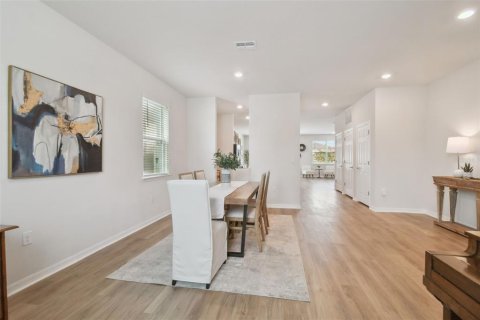 Casa en venta en Wesley Chapel, Florida, 4 dormitorios, 299.33 m2 № 1845159 - foto 10