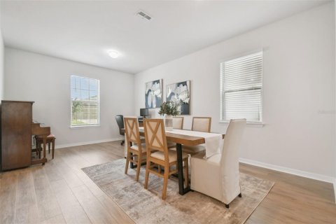 Casa en venta en Wesley Chapel, Florida, 4 dormitorios, 299.33 m2 № 1845159 - foto 7