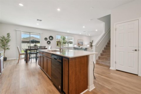 Casa en venta en Wesley Chapel, Florida, 4 dormitorios, 299.33 m2 № 1845159 - foto 18