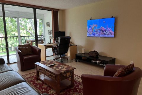 Снять в аренду кондоминиум в Уэстон, Флорида 2 спальни, 114.73м2, № 2065241 - фото 19