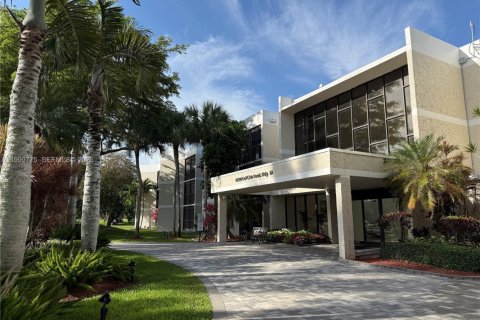 Кондоминиум с 2 спальнями в Уэстон, Флорида № 2065241