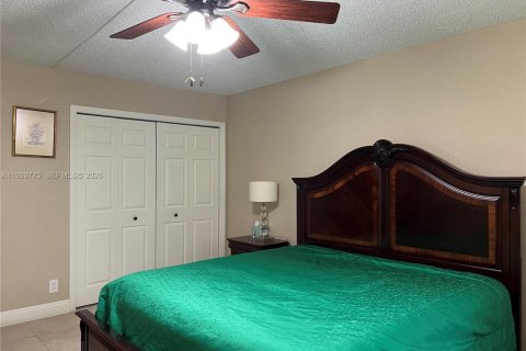 Снять в аренду кондоминиум в Уэстон, Флорида 2 спальни, 114.73м2, № 2065241 - фото 20