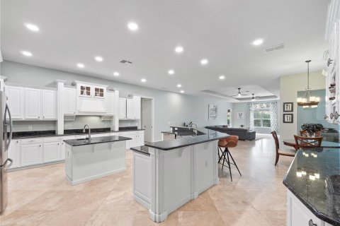 House in Sanford, Florida 4 bedrooms, 511.89 sq.m. № 1765793 - photo 10