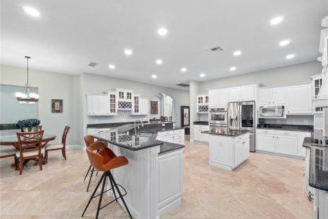 House in Sanford, Florida 4 bedrooms, 511.89 sq.m. № 1765793 - photo 13