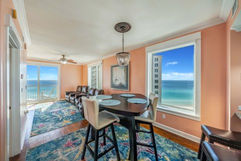Condo in Panama City Beach, Florida, 3 bedrooms  № 559148 - photo 1