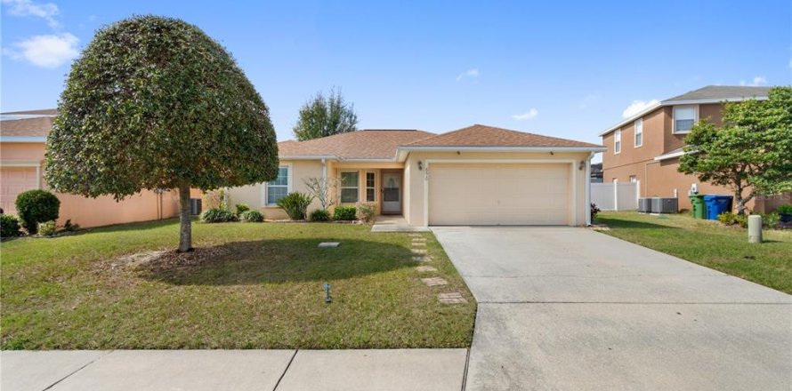 House in Winter Haven, Florida 3 bedrooms, 109.72 sq.m. № 1565442