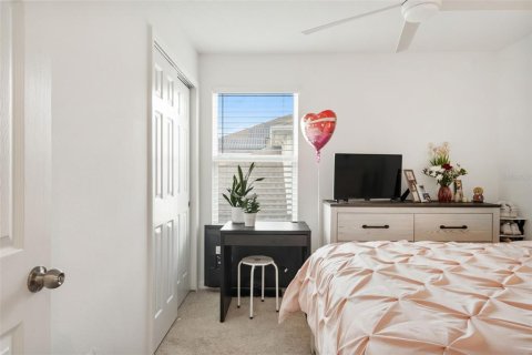 Villa ou maison à vendre à Kissimmee, Floride: 4 chambres, 196.95 m2 № 2210181 - photo 27