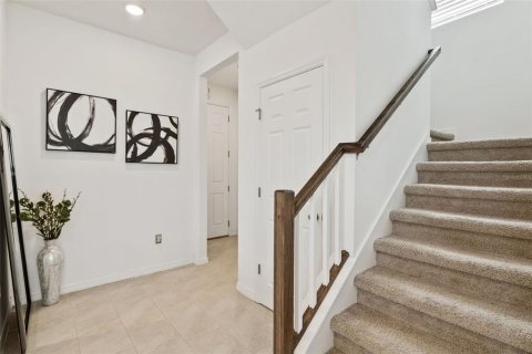 Villa ou maison à vendre à Kissimmee, Floride: 4 chambres, 196.95 m2 № 2210181 - photo 8