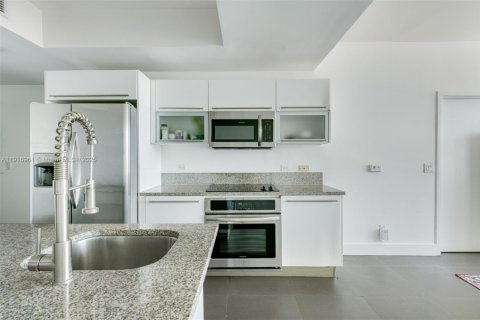 Condominio en venta en Miami, Florida, 2 dormitorios, 112.23 m2 № 1973713 - foto 5