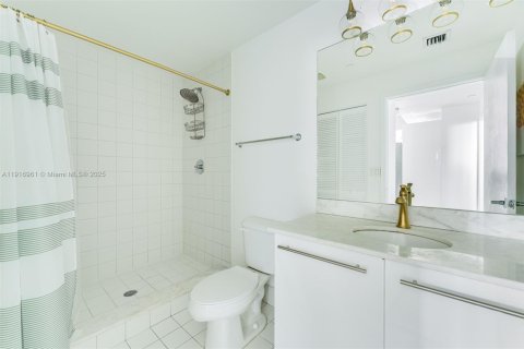 Condominio en venta en Miami, Florida, 2 dormitorios, 112.23 m2 № 1973713 - foto 16