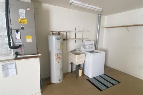 Снять в аренду квартиру в Нью-Смирна-Бич, Флорида 1 комната, 116.31м2, № 1912387 - фото 19