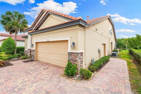 House in Bradenton, Florida 4 bedrooms, 281.03 sq.m. № 1894290 - photo 2