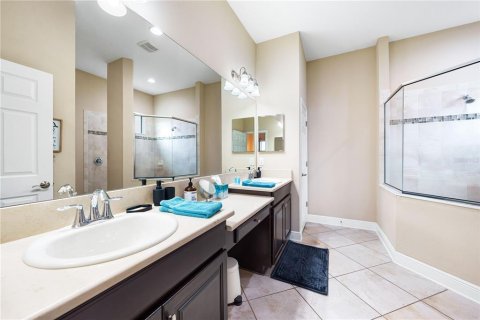 House in Bradenton, Florida 4 bedrooms, 281.03 sq.m. № 1894290 - photo 29