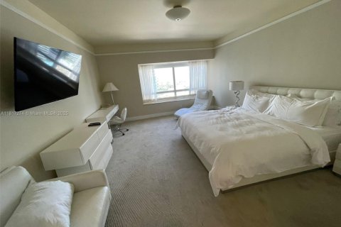 Copropriété à louer à Miami, Floride: 2 chambres, 162.3 m2 № 1782082 - photo 8