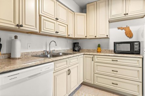 Condo in Clearwater, Florida, 1 bedroom № 2209917 - photo 10