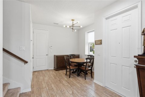 Townhouse in Orlando, Florida 2 bedrooms, 149.85 sq.m. № 2373794 - photo 19