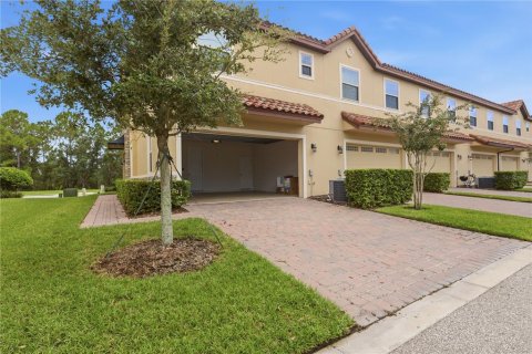 Townhouse in Orlando, Florida 2 bedrooms, 149.85 sq.m. № 2373794 - photo 5