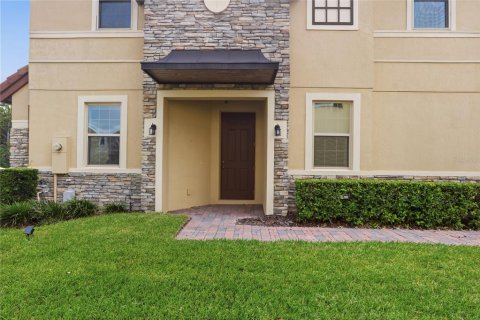 Townhouse in Orlando, Florida 2 bedrooms, 149.85 sq.m. № 2373794 - photo 7