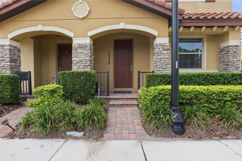 Townhouse in Orlando, Florida 2 bedrooms, 149.85 sq.m. № 2373794 - photo 4