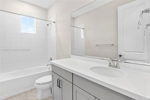 Adosado en alquiler en Hollywood, Florida, 3 dormitorios, 145.02 m2 № 1974186 - foto 9