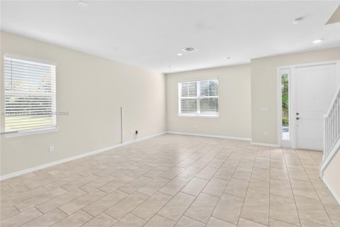 Adosado en alquiler en Hollywood, Florida, 3 dormitorios, 145.02 m2 № 1974186 - foto 5