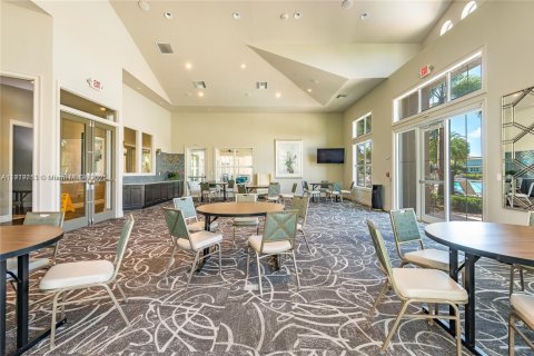 Adosado en alquiler en Hollywood, Florida, 3 dormitorios, 145.02 m2 № 1974186 - foto 18