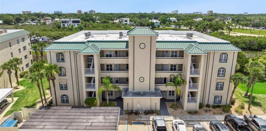 Condo à New Smyrna Beach, Floride, 3 chambres № 2107683