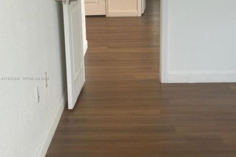 House in Homestead, Florida 4 bedrooms, 276.85 sq.m. № 1986148 - photo 7