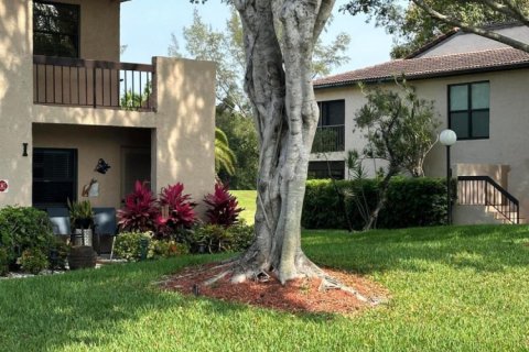 Condo in Boca Raton, Florida, 2 bedrooms  № 1177430 - photo 1