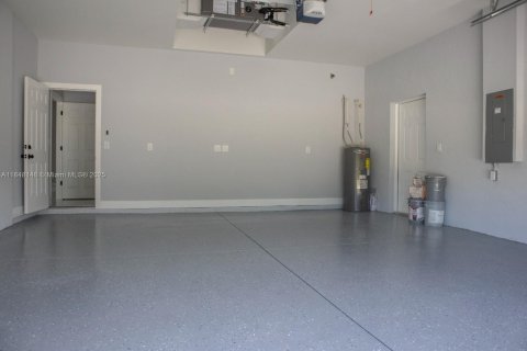 Casa en venta en Lehigh Acres, Florida, 4 dormitorios, 159.7 m2 № 1848993 - foto 24