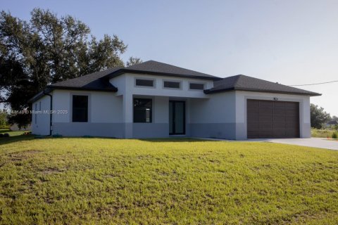 Casa en venta en Lehigh Acres, Florida, 4 dormitorios, 159.7 m2 № 1848993 - foto 1