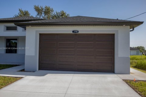 Casa en venta en Lehigh Acres, Florida, 4 dormitorios, 159.7 m2 № 1848993 - foto 6