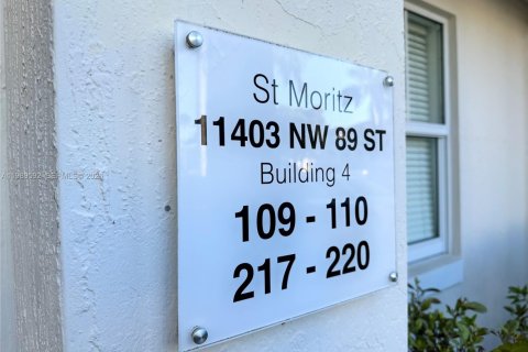 Condo in Doral, Florida, 3 bedrooms  № 2051619 - photo 3