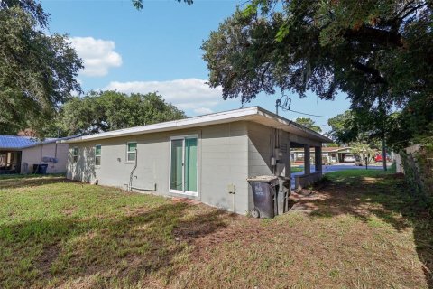 House in Winter Haven, Florida 3 bedrooms, 102.56 sq.m. № 2235484 - photo 23