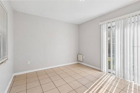 House in Winter Haven, Florida 3 bedrooms, 102.56 sq.m. № 2235484 - photo 11