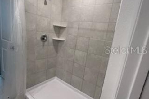 Casa en alquiler en Winter Haven, Florida, 4 dormitorios, 179.58 m2 № 1901359 - foto 7