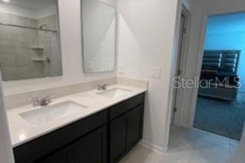 Casa en alquiler en Winter Haven, Florida, 4 dormitorios, 179.58 m2 № 1901359 - foto 6