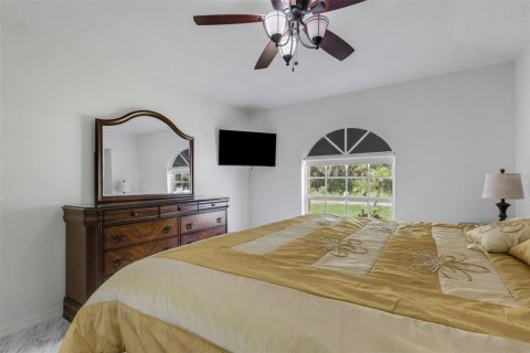 Villa ou maison à vendre à North Port, Floride: 3 chambres, 149.76 m2 № 2333973 - photo 18