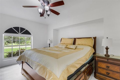 Villa ou maison à vendre à North Port, Floride: 3 chambres, 149.76 m2 № 2333973 - photo 16