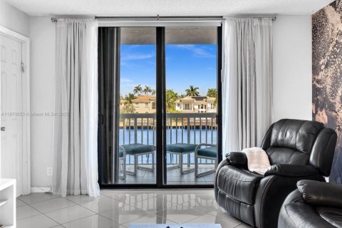 Condominio en venta en Hollywood, Florida, 2 dormitorios, 113.43 m2 № 1979586 - foto 18