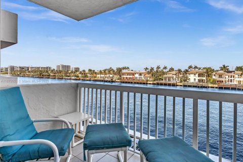 Condominio en venta en Hollywood, Florida, 2 dormitorios, 113.43 m2 № 1979586 - foto 20