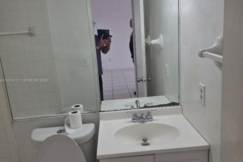 Copropriété à louer à Miami, Floride: 2 chambres, 85.19 m2 № 1972565 - photo 7