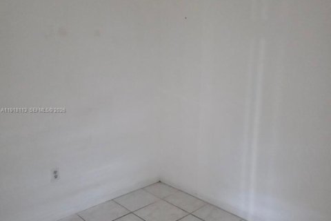 Copropriété à louer à Miami, Floride: 2 chambres, 85.19 m2 № 1972565 - photo 16
